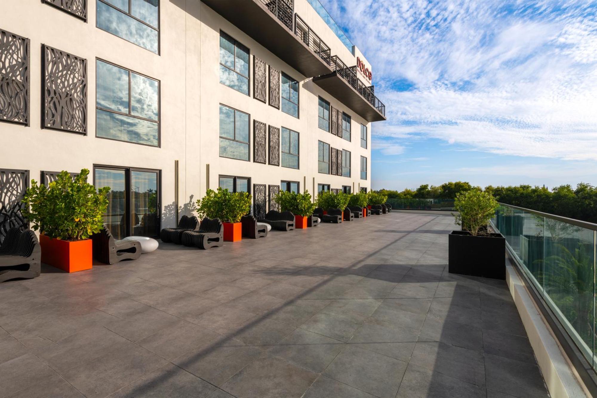 Dolce By Wyndham Hollywood Hotel Exterior photo